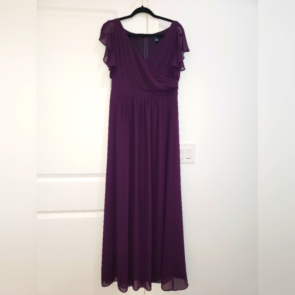 Dress - Picture 3 of 5
